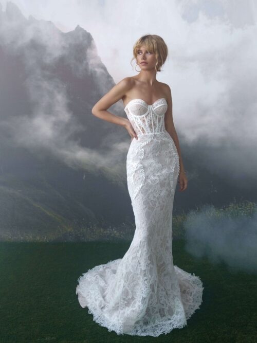 Rara Avis mermaid lace wedding dress Yiri at Dell'Amore, Auckland, NZ. 2