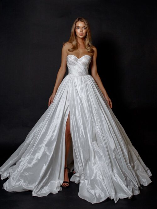 Rara Avis princess sweetheart wedding dress Enlil with high slit at Dell'Amore Bridal, NZ 1