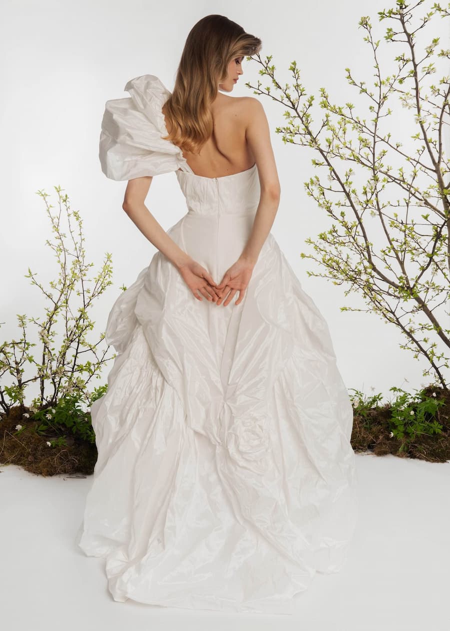 Rara Avis elegant tea-length wedding dress Marin at Dell'Amore Bridal. 3